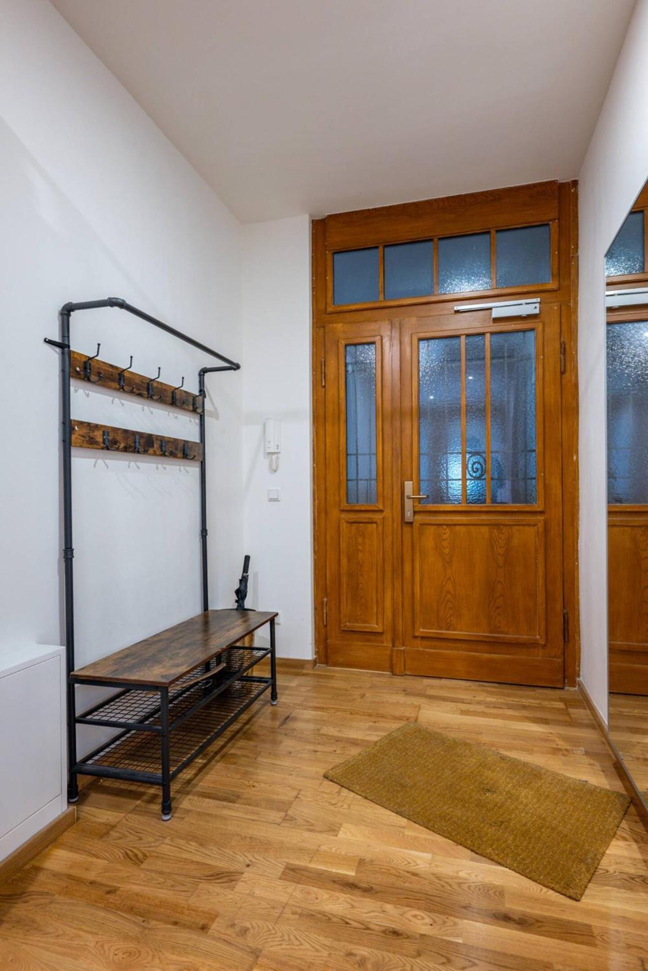Arbio I Retro Apart Near Leipzig Hauptbahnhof Eksteriør billede